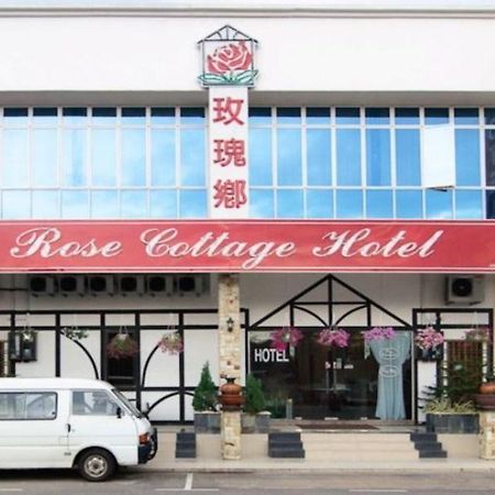 Rose Cottage Hotel Taman Impian Senai Johor Bahru Kültér fotó